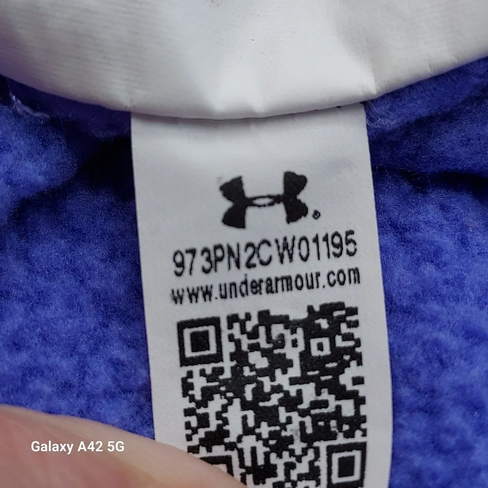 Under Armour Kids Hoodie‎ Sweatshirt Large Blue Pullover Activewear